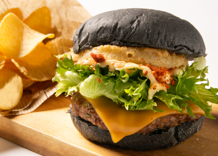ヨルのブラックバンズバーガー